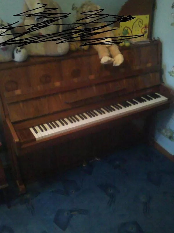 Продам пианино.